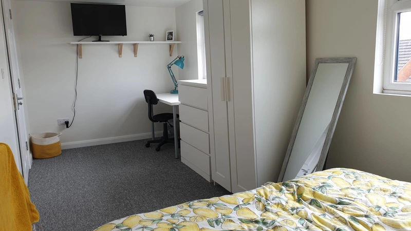 Cranwell Street - 6 Bed (one room remaining) - Thumbnail 21